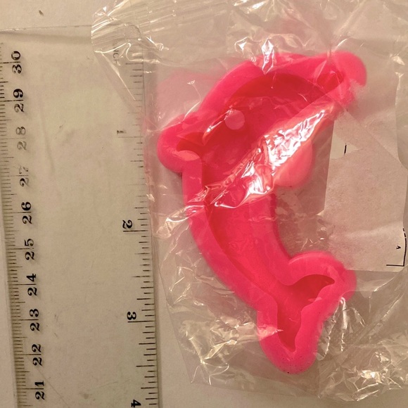 Mini Shark Mold - Picture 1 of 2